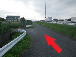 国１側道